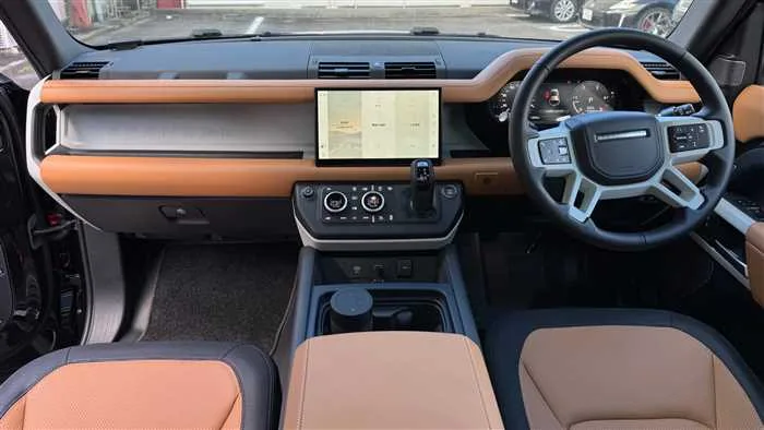 Land Rover Defender 110 X HSE D300 2024 — миниатюра 5
