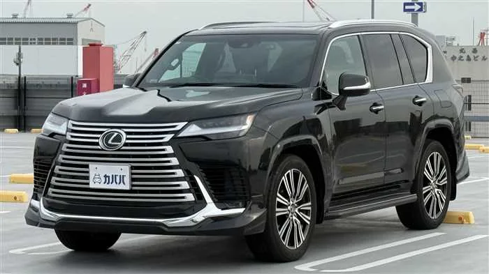 Lexus LX 600 2024 — фото 1, купить с доставкой в Москву