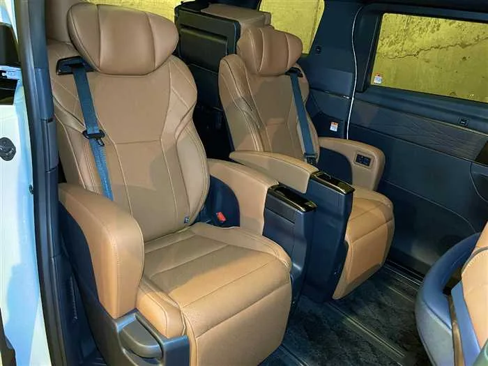 Toyota Vellfire Z PREMIER HYBRID 4WD 2024 — миниатюра 5