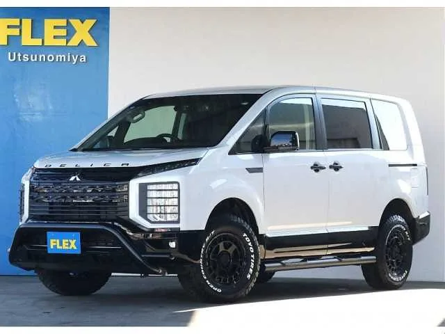 Mitsubishi Delica D:5 2024 — фото 1, купить с доставкой в Москву