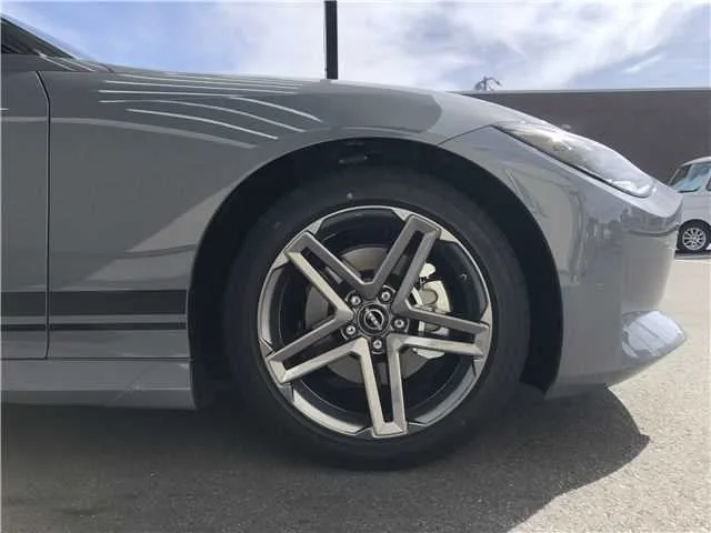 Nissan Fairlady Z Base 2025 — миниатюра 3