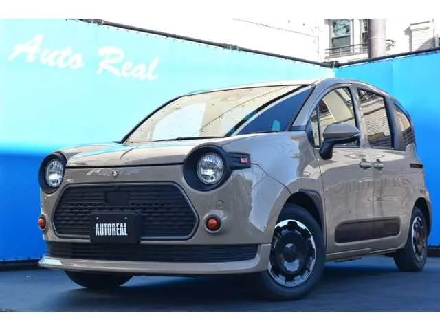 Toyota Sienta 2025 — фото 1, купить с доставкой в Москву