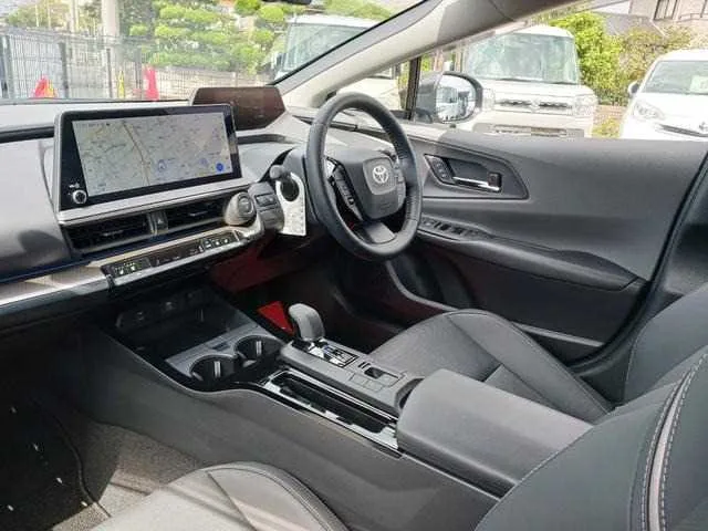 Toyota Prius 2023 — миниатюра 2