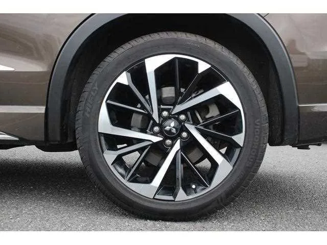 Mitsubishi Outlander 2022 — миниатюра 3