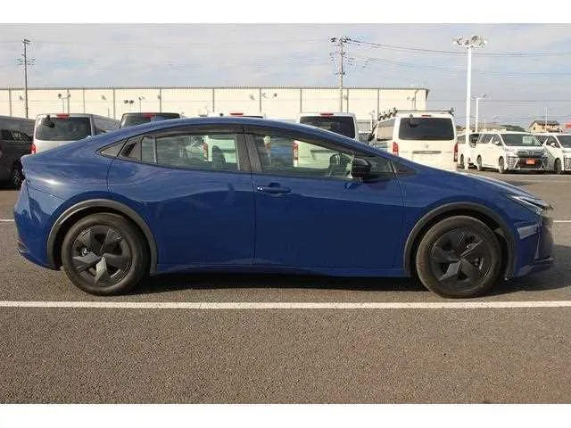 Toyota Prius 2023 — миниатюра 5