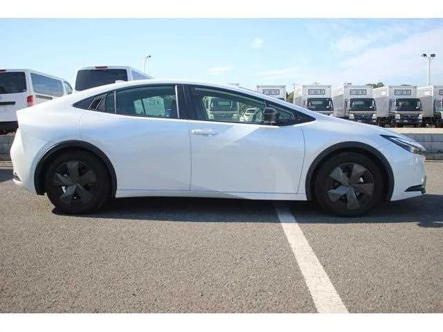 Toyota Prius 2023 — миниатюра 5