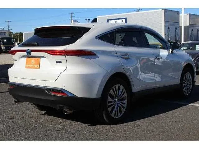 Toyota Harrier Hybrid 2023 — миниатюра 3