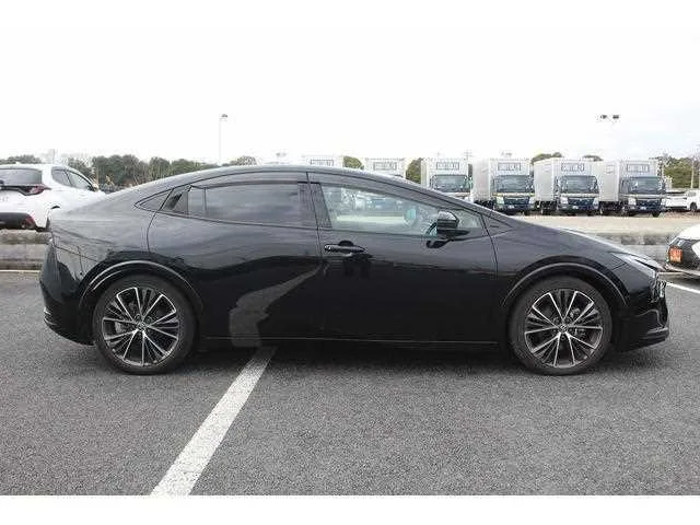 Toyota Prius 2023 — миниатюра 5