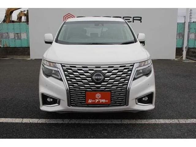 Nissan Elgrand 2024 — миниатюра 3