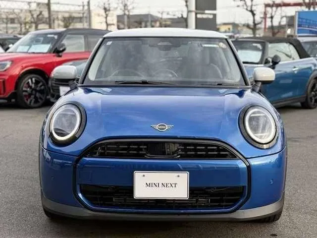 BMW MINI 2024 — миниатюра 4