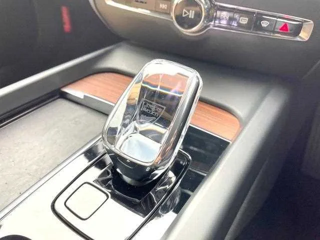 Volvo V60 2024 — миниатюра 5