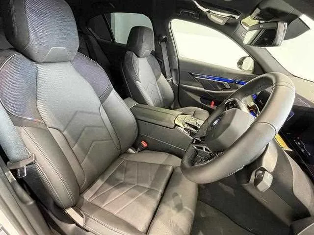 BMW 5 Series 2024 — миниатюра 2