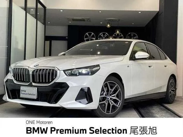 BMW 5 Series 2024 — фото 1, купить с доставкой в Москву
