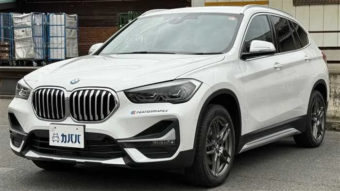 BMW X1 xDrive 18d x 2022 — фото 1, купить с доставкой в Москву