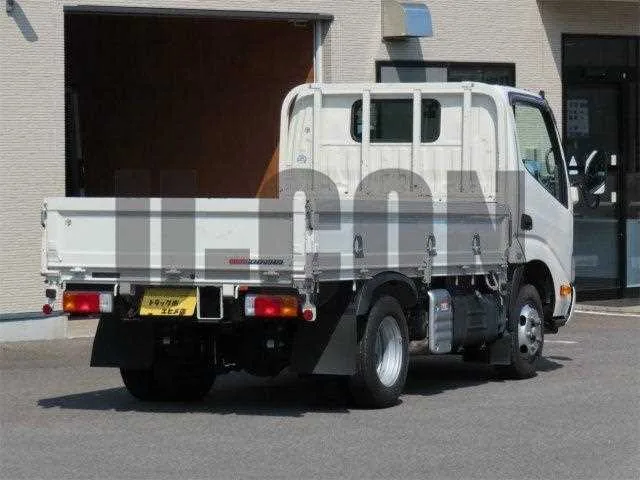 Hino Dutro 2024 — миниатюра 2