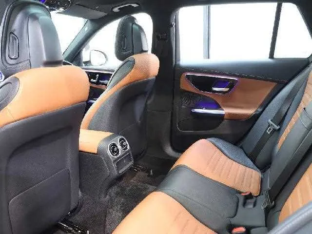 Mercedes-Benz C-Class 2023 — миниатюра 4