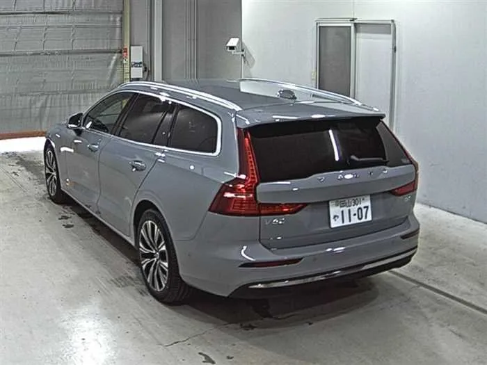 Volvo V60 2025 — миниатюра 5