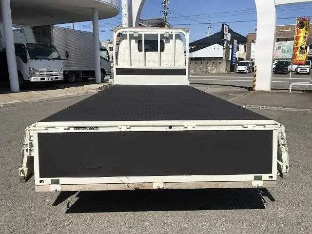 Toyota Dyna Truck 2022 — миниатюра 3