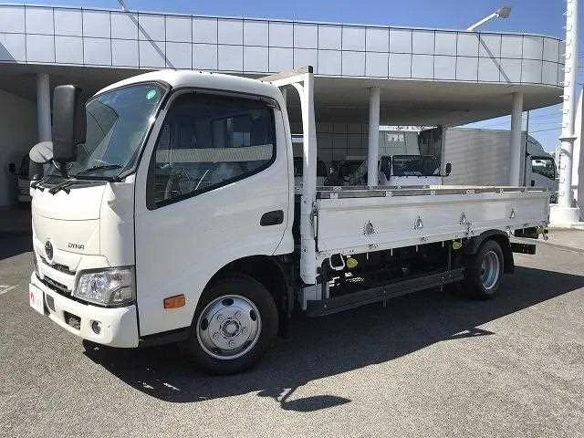 Toyota Dyna Truck 2022 — фото 1, купить с доставкой в Москву