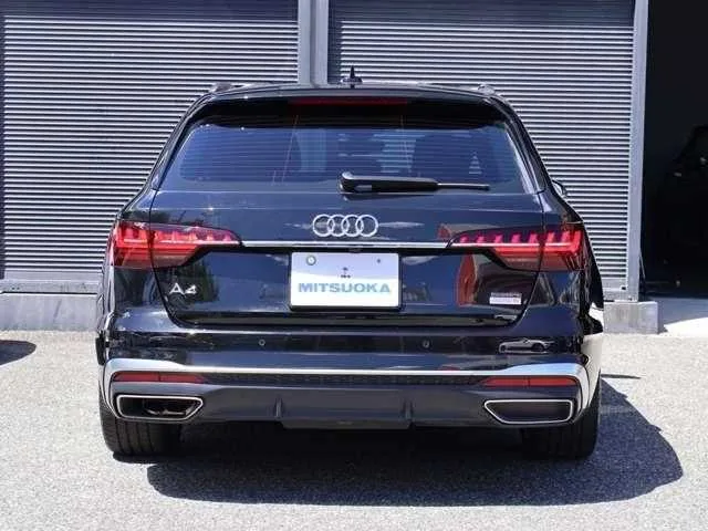 Audi A4 2023 — миниатюра 2