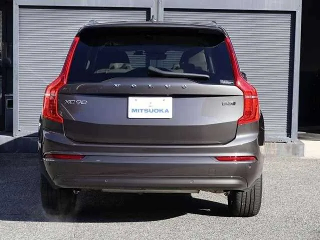 Volvo XC90 2022 — миниатюра 2