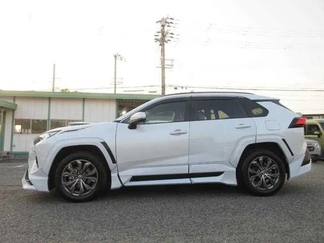 Toyota RAV4 2023 — миниатюра 5