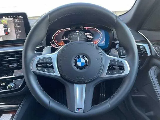 BMW 5 Series 2024 — миниатюра 4