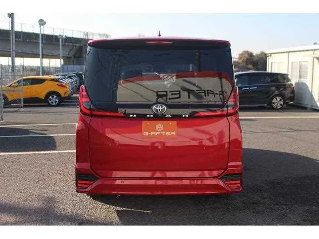 Toyota NOAH 2022 — миниатюра 4