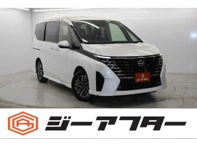 Nissan Serena 2024 — фото 1, купить с доставкой в Москву