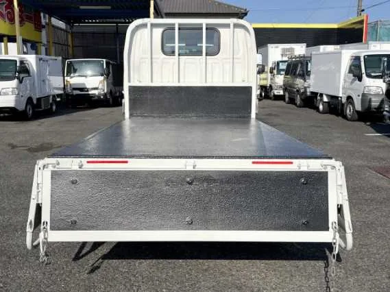 Isuzu Elf Truck 2023 — миниатюра 2