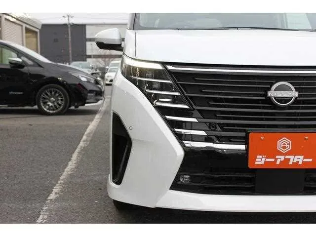 Nissan Serena 2024 — миниатюра 2