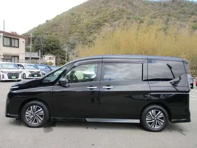 Nissan Serena 2024 — миниатюра 2