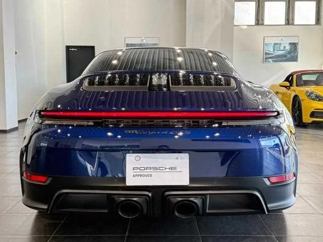 Porsche 911 2025 — миниатюра 2