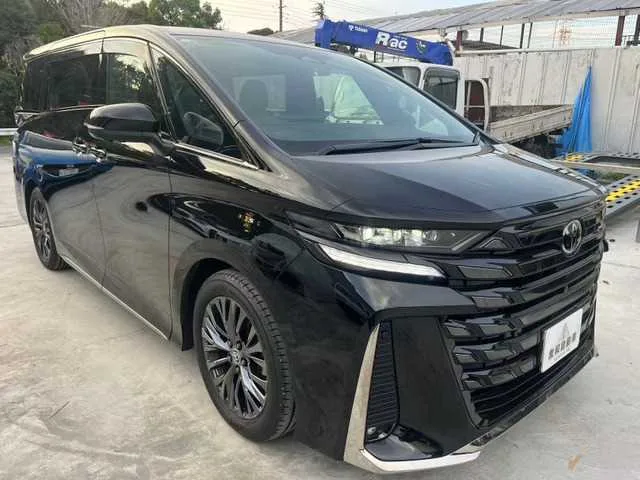 Toyota Vellfire 2023 — фото 1, купить с доставкой в Москву