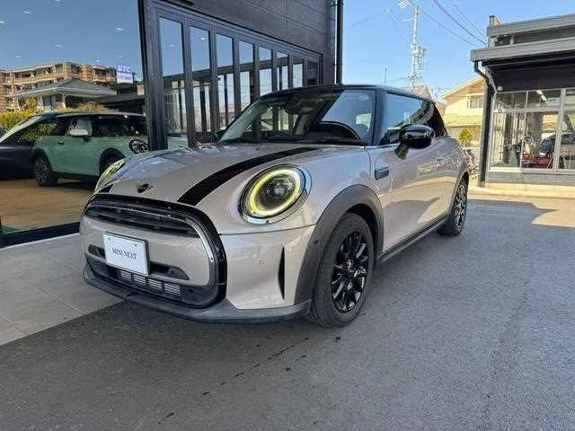 BMW MINI 2022 — фото 1, купить с доставкой в Москву
