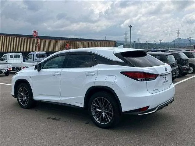 Lexus RX 2022 — миниатюра 3
