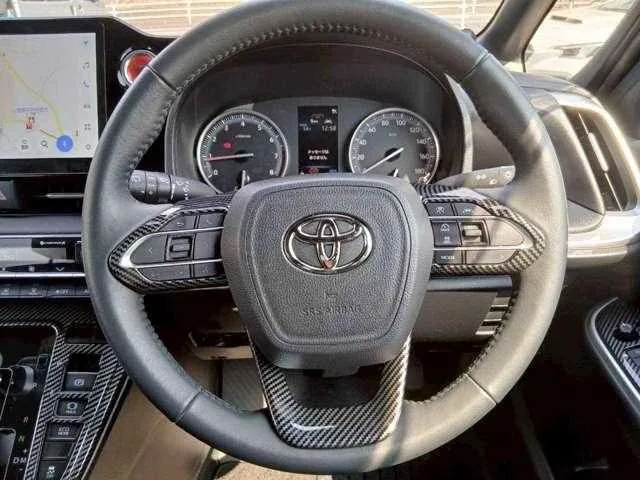 Toyota Voxy 2023 — миниатюра 4