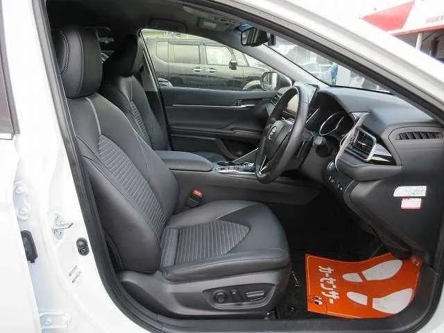 Toyota Camry 2023 — миниатюра 3