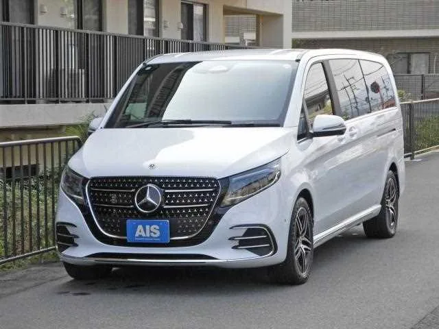 Mercedes-Benz V-Class 2024 — фото 1, купить с доставкой в Москву