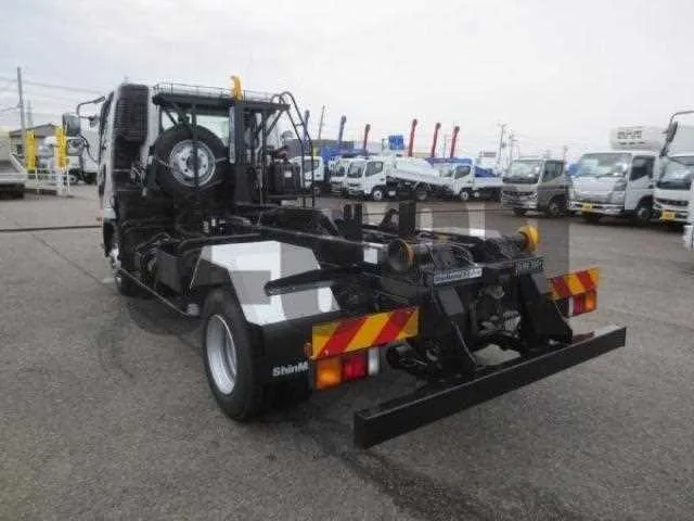 Mitsubishi Fuso Fighter 2023 — миниатюра 2