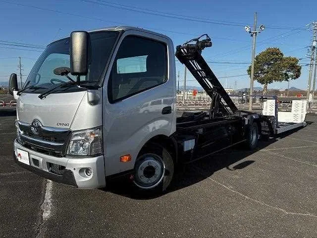 Toyota Dyna Truck 2022 — миниатюра 3