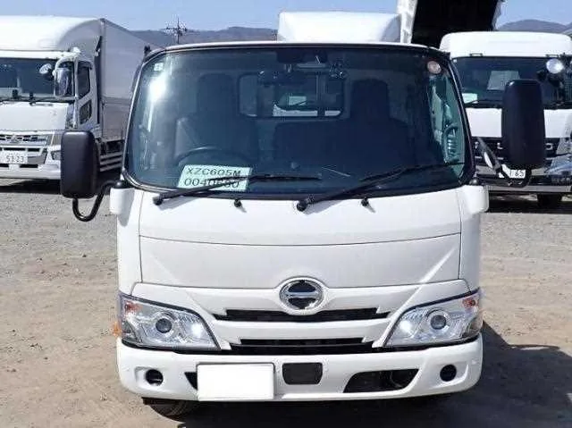 Hino Dutro 2024 — миниатюра 5