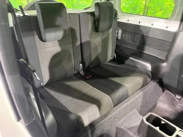 Suzuki Jimny 2023 — миниатюра 3