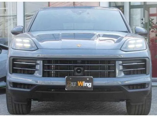 Porsche Cayenne 2024 — миниатюра 2