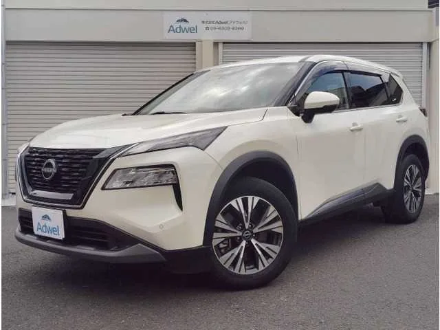 Nissan X-Trail 2022 — фото 1, купить с доставкой в Москву