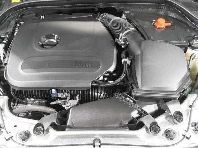 BMW MINI 2024 — миниатюра 5