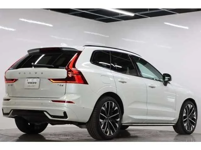 Volvo XC60 2025 — миниатюра 4