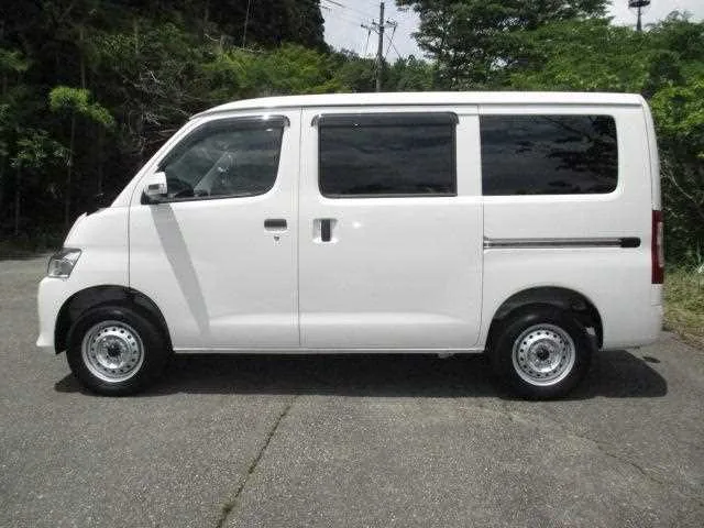 Toyota TOWNACE VAN 2023 — миниатюра 4