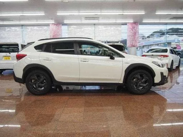 Subaru IMPREZA XV HYBRID 2022 — миниатюра 4