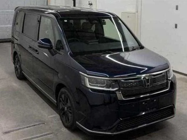 Honda Step WGN 2022 — фото 1, купить с доставкой в Москву
